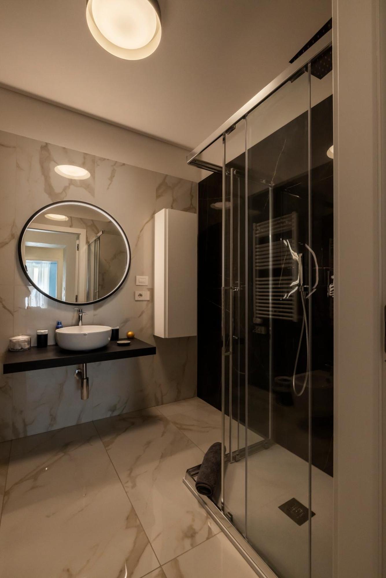 Lo Scrigno D'Oro Nel Centro Di Torino Apartment Luaran gambar
