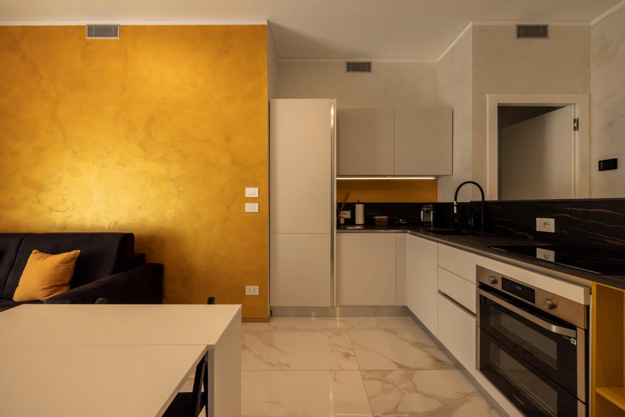 Lo Scrigno D'Oro Nel Centro Di Torino Apartment Luaran gambar